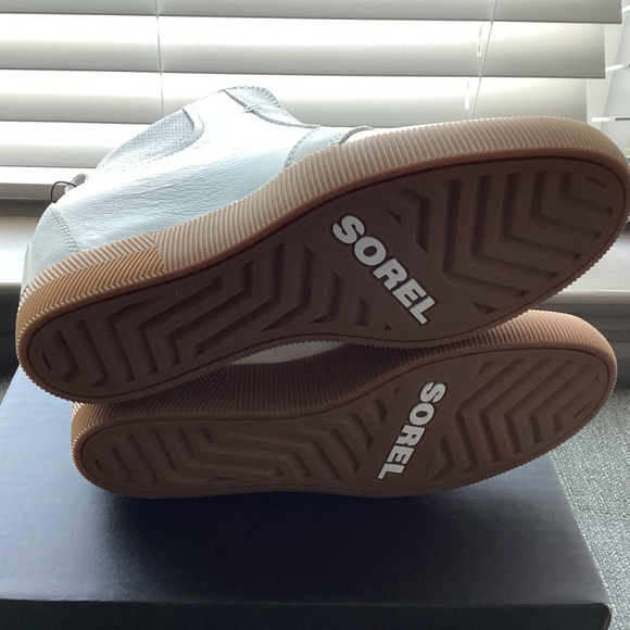 SOREL Out N About Wedge Bootie (Women) 8M - Picture 11 of 12